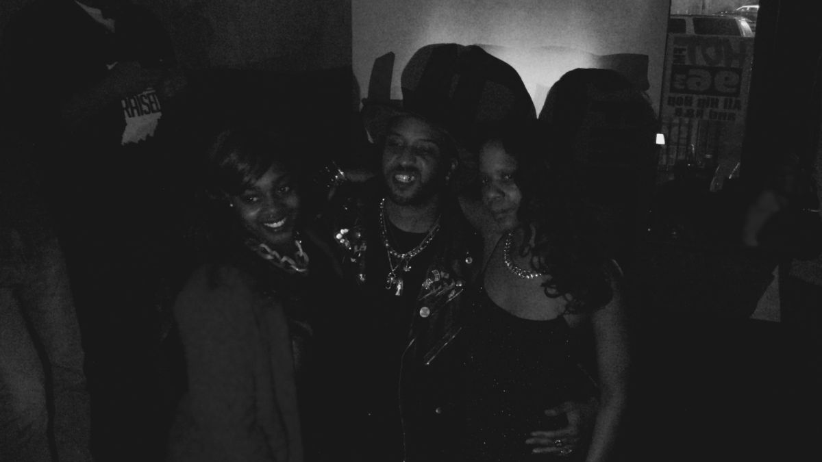 Ro James Q&A at Blu