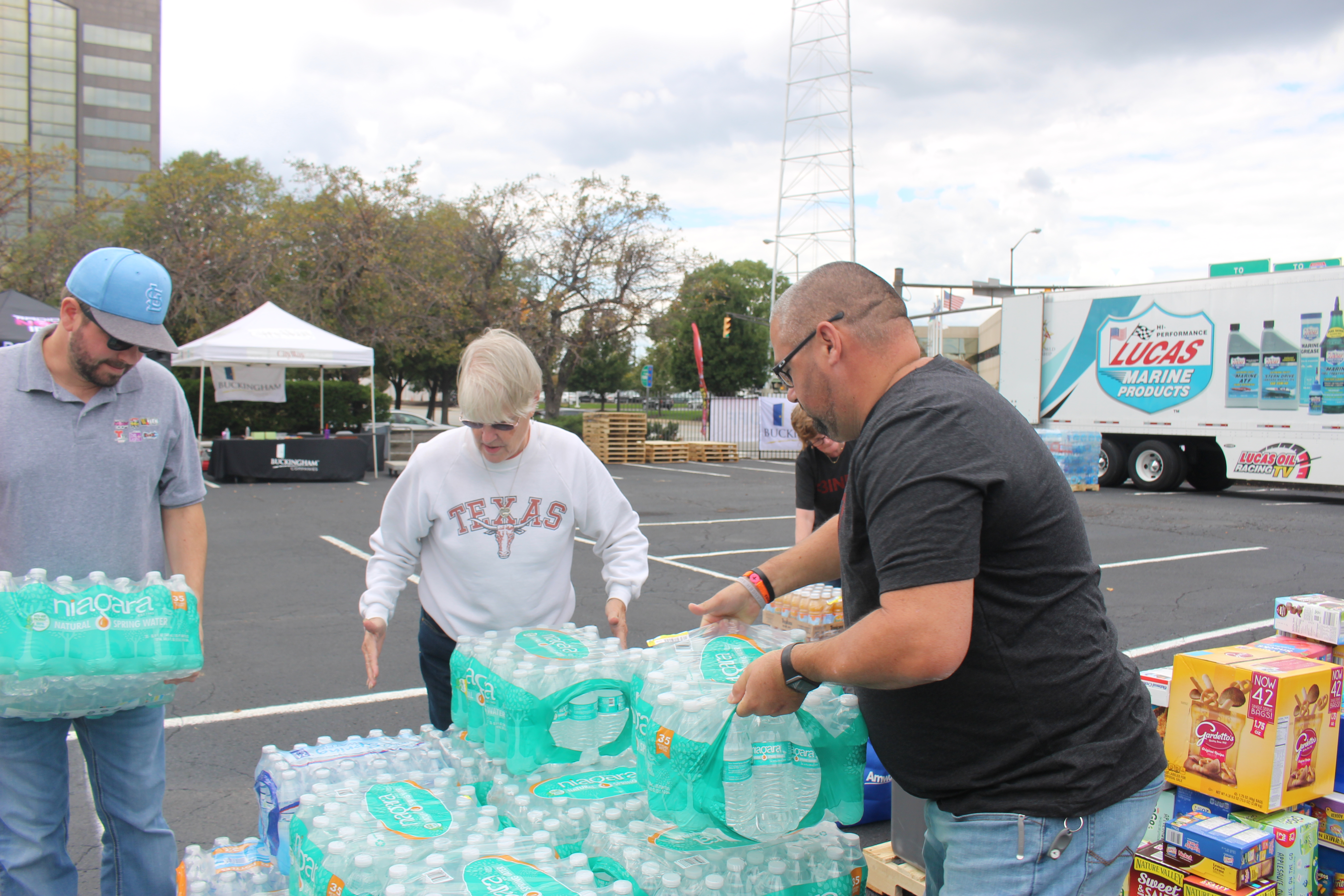 Hoosiers Helping Houston [PHOTOS]
