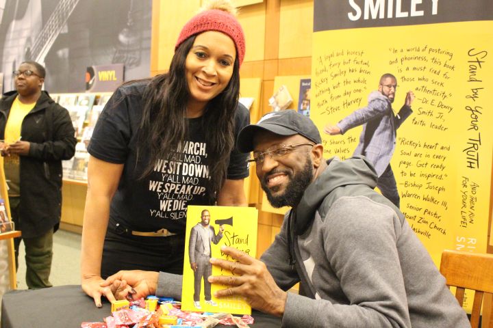 Rickey Smiley Indy Book Signing