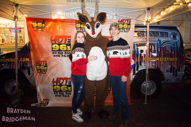 (1) Circle of Lights 2017 - Hot 96.3