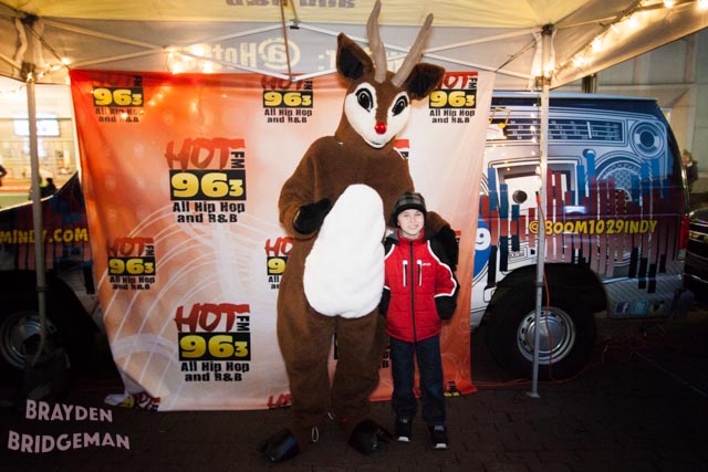 (1) Circle of Lights 2017 - Hot 96.3