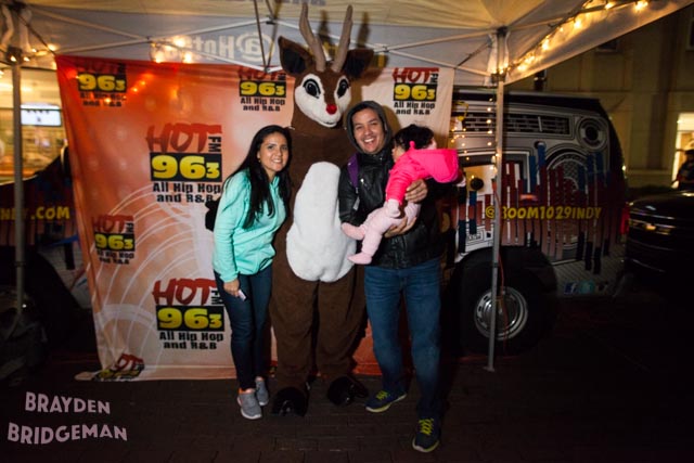 (1) Circle of Lights 2017 - Hot 96.3