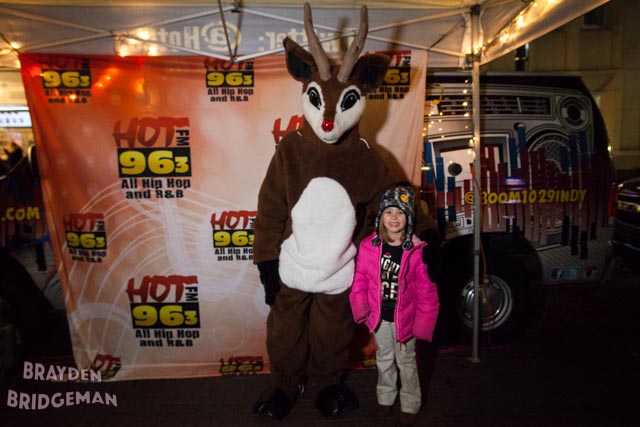 (1) Circle of Lights 2017 - Hot 96.3