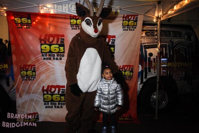 (3) Circle of Lights 2017 - Hot 96.3