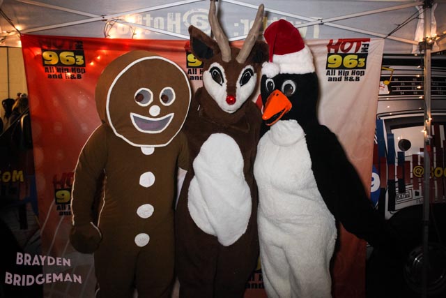 (3) Circle of Lights 2017 - Hot 96.3