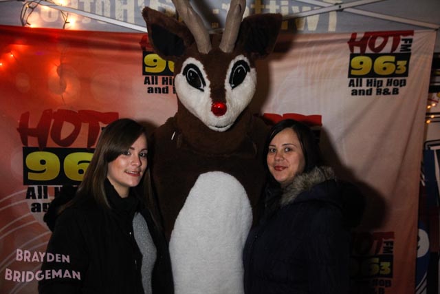 (3) Circle of Lights 2017 - Hot 96.3