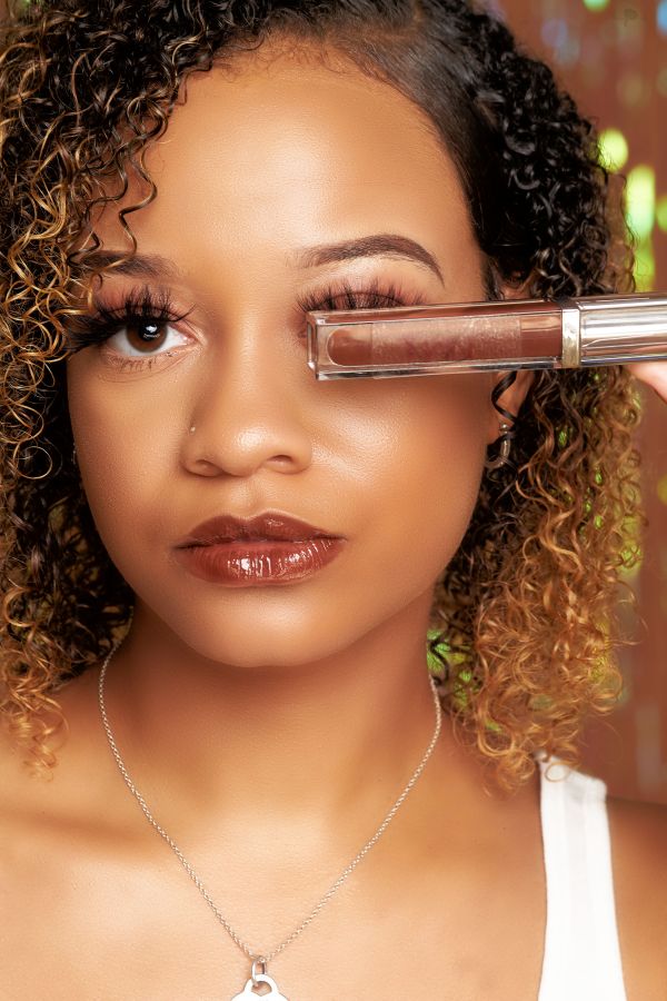 Toshia D. Photos