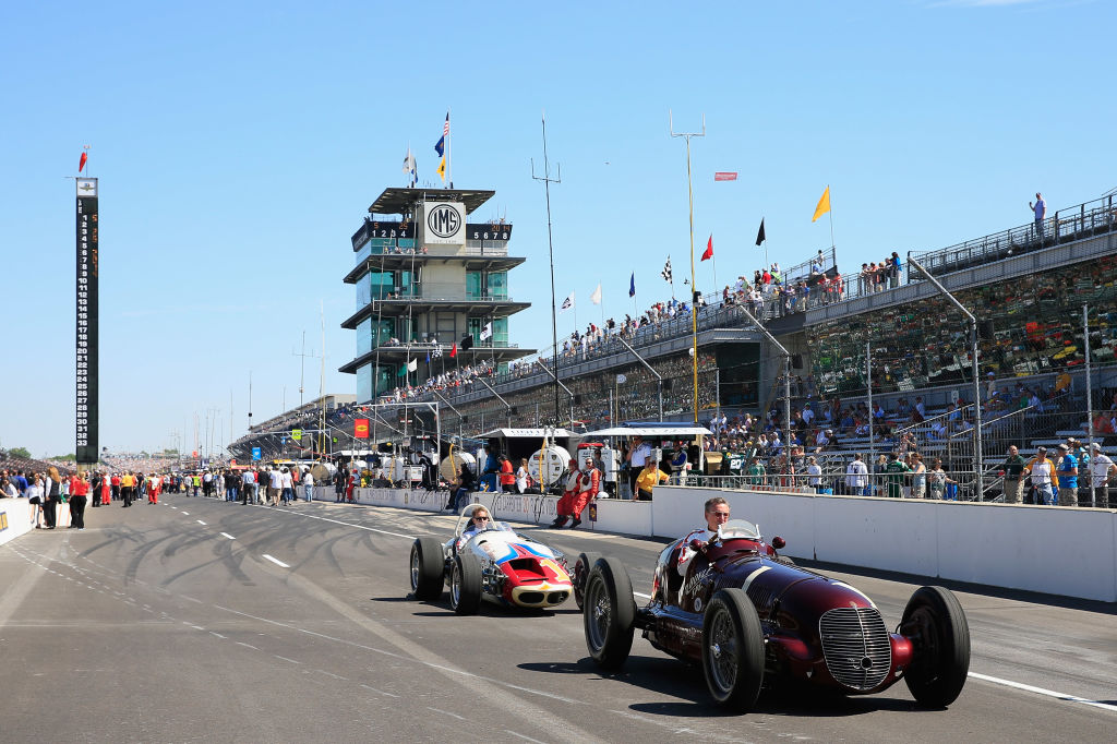 Maserati 8CTF "Boyle Edition" Runs Historic Lap In Commemoration Of Indianapolis 500 Two-Time Victory