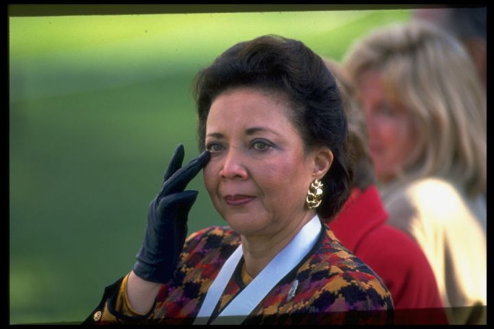 Mrs. Colin L. Powell