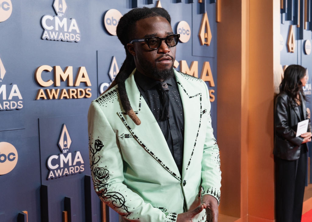 58th Annual Country Music Association Awards - Red Carpet